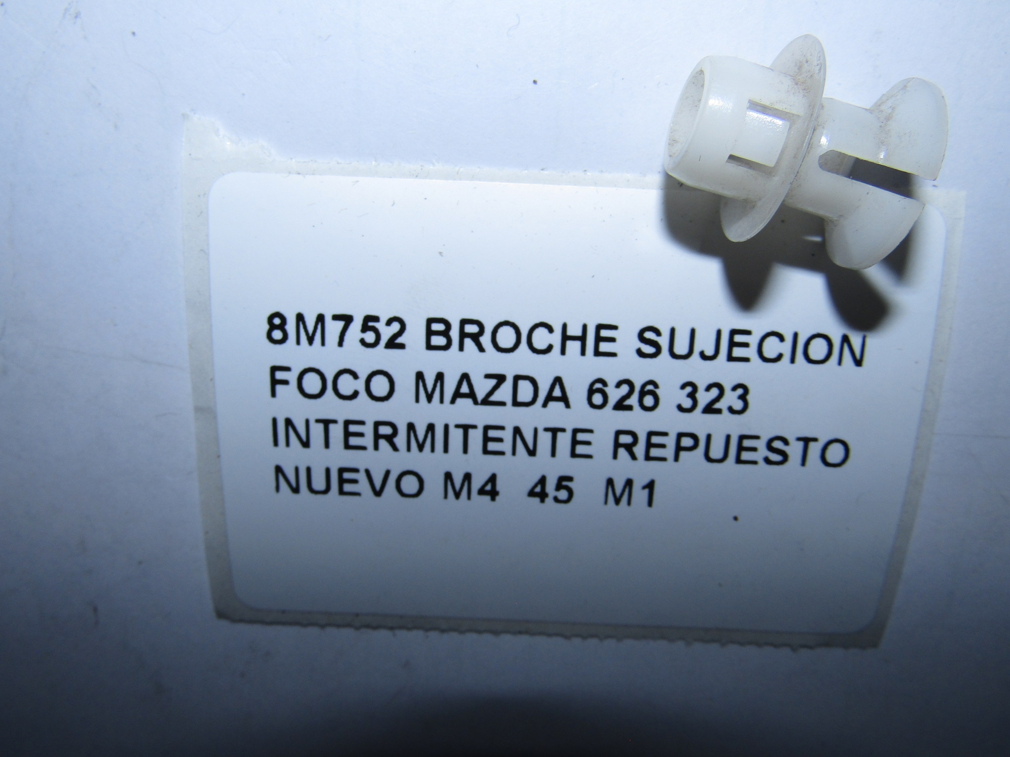 Broche Sujecion Foco Mazda 626 323 Intermitente - foto 3