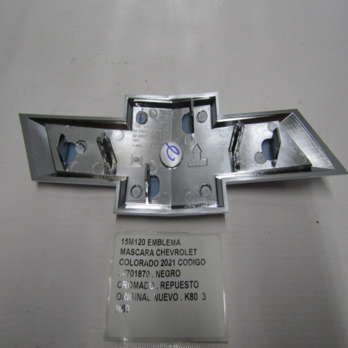 Emblema Mascara Chevrolet Colorado 2021 Codigo 84701879 - foto 5