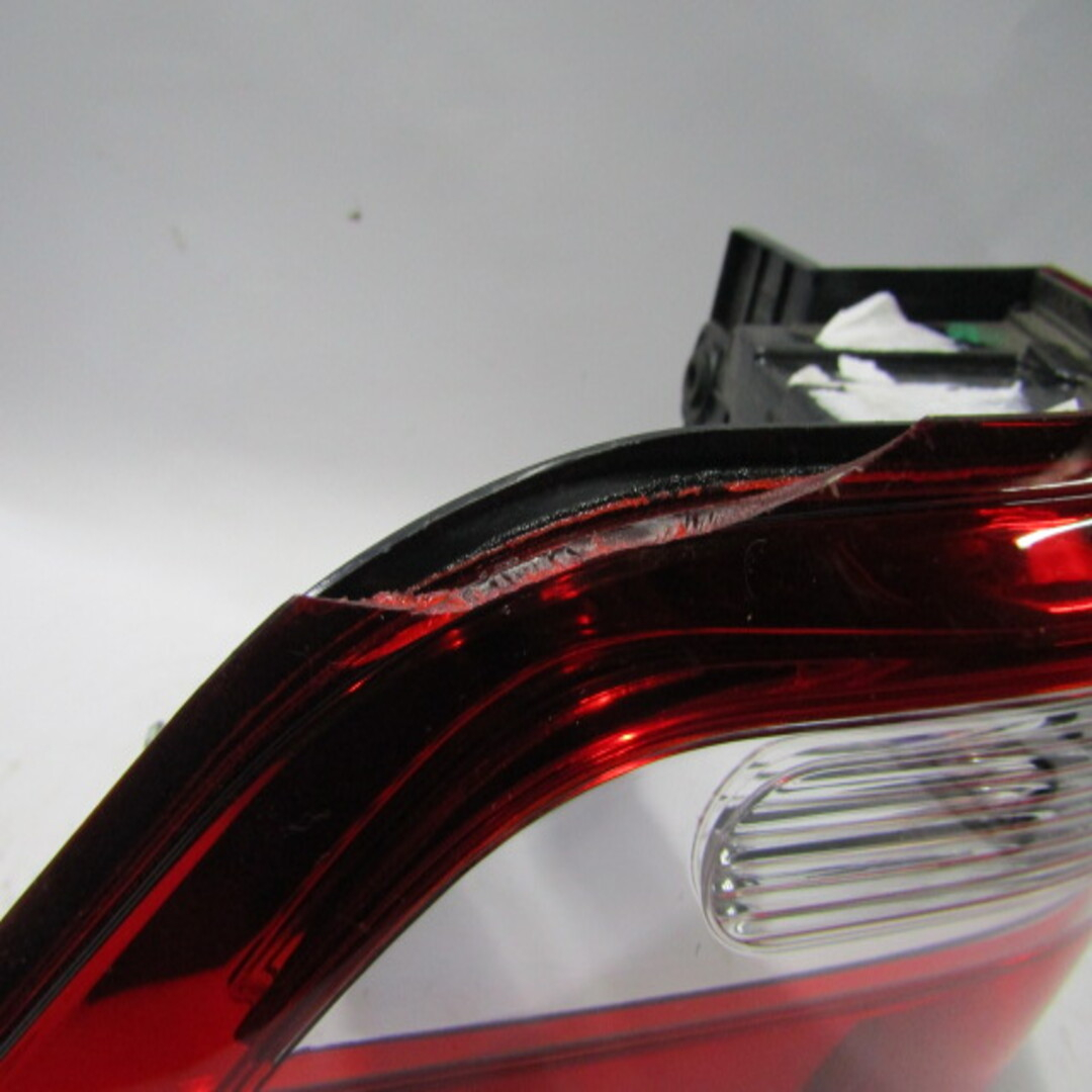 Foco Trasero Dfm S500 Derecho. Detalle Mica Quebrada - foto 7
