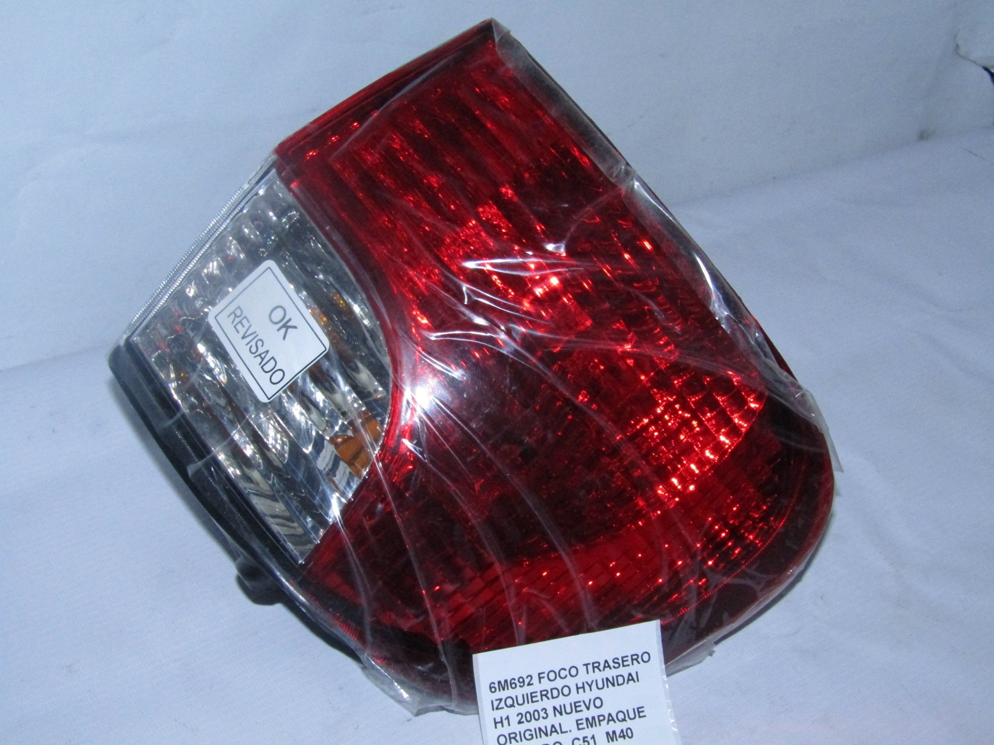 Foco Trasero Izquierdo Hyundai H1 2003 - foto 2