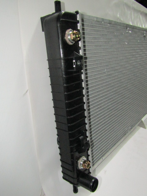 Radiador Agua Para Suzuki Xl-7 Xl7 3.6l 2007-2009 Automatico - foto 4