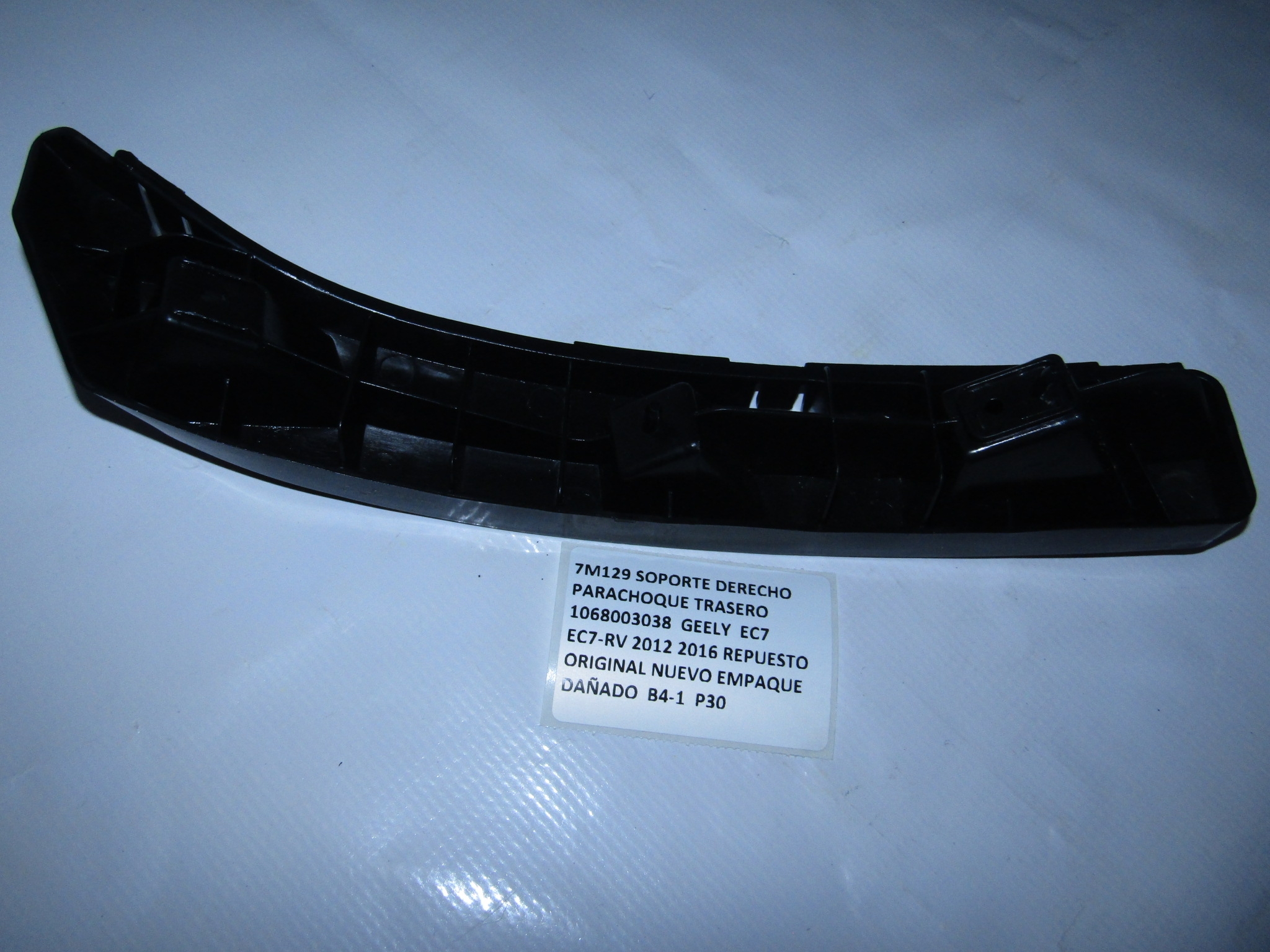 Soporte Derecho Parachoque Trasero Geely Ec7 Ec7-rv 2012/16