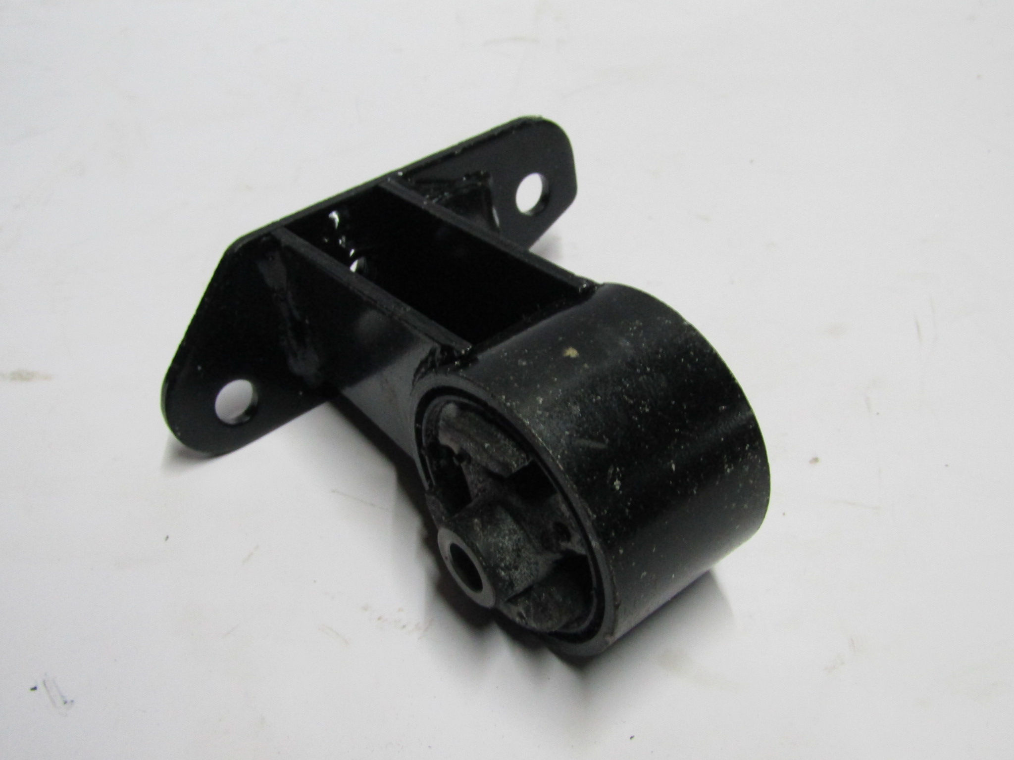 Soporte Motor Lifan Foison 6401. Largo Total 13 Cms M1001210 - foto 2
