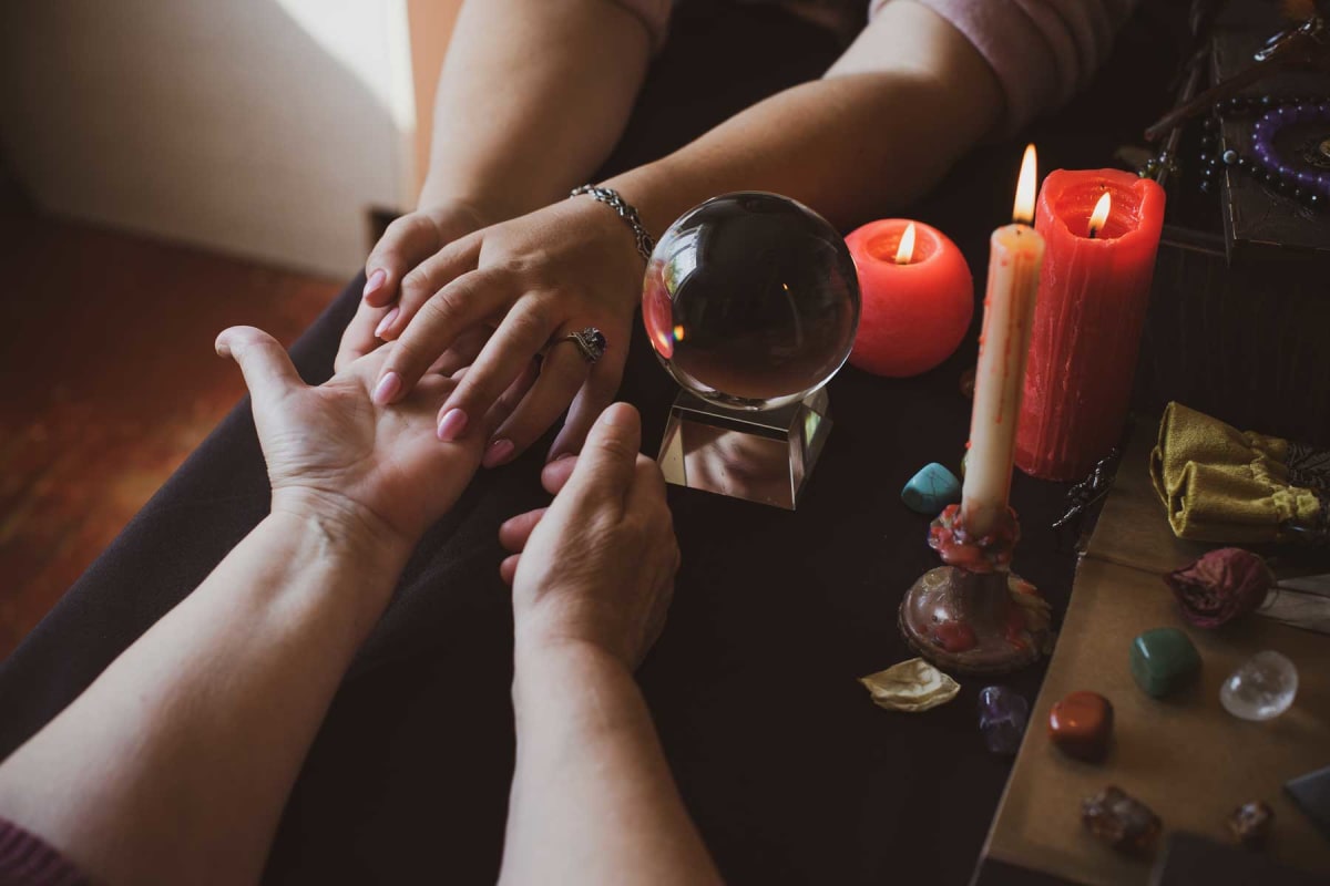 Find a fortune tellers in Chicago, IL