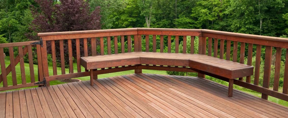 Find a deck builder in Dayton, OH