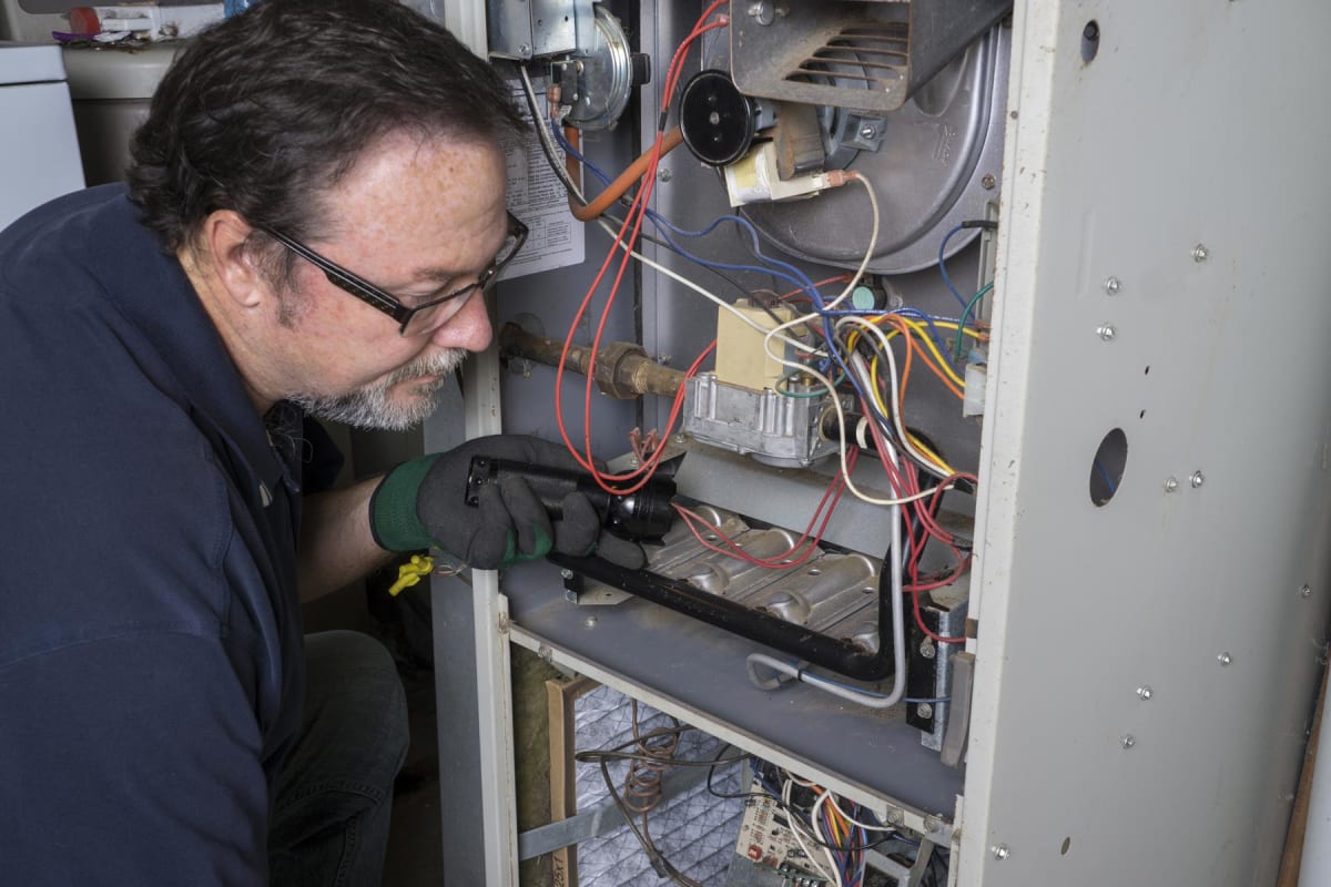 Find a furnace repairman in Glendale, AZ