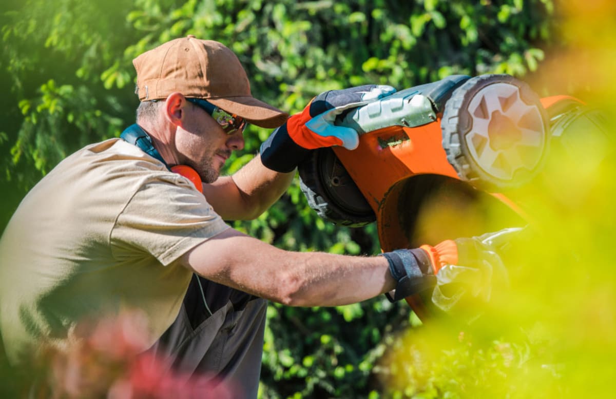 Find a lawn mower repair service in Hurst, TX