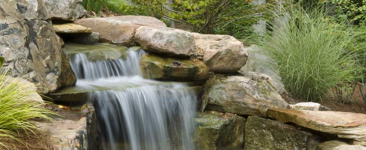 Find a water feature contractor in Phoenix, AZ