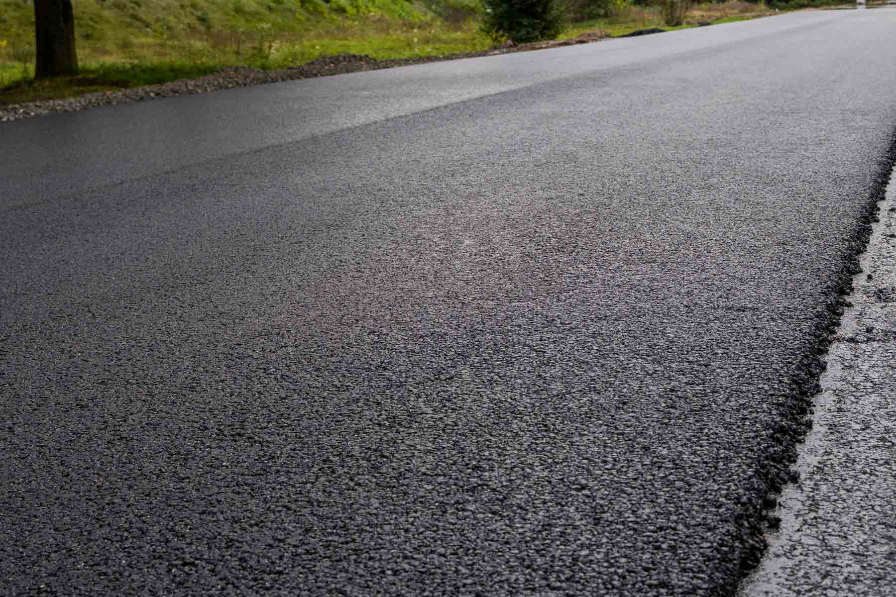 Find a asphalt sealer near you