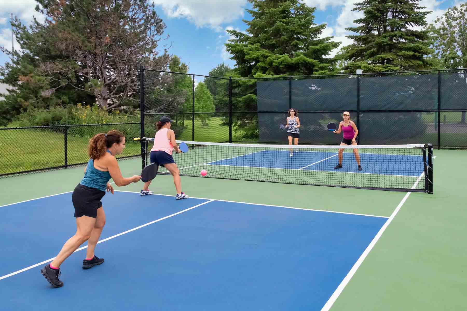 Pickleball court striping contractor. Pickleball Court Contractors