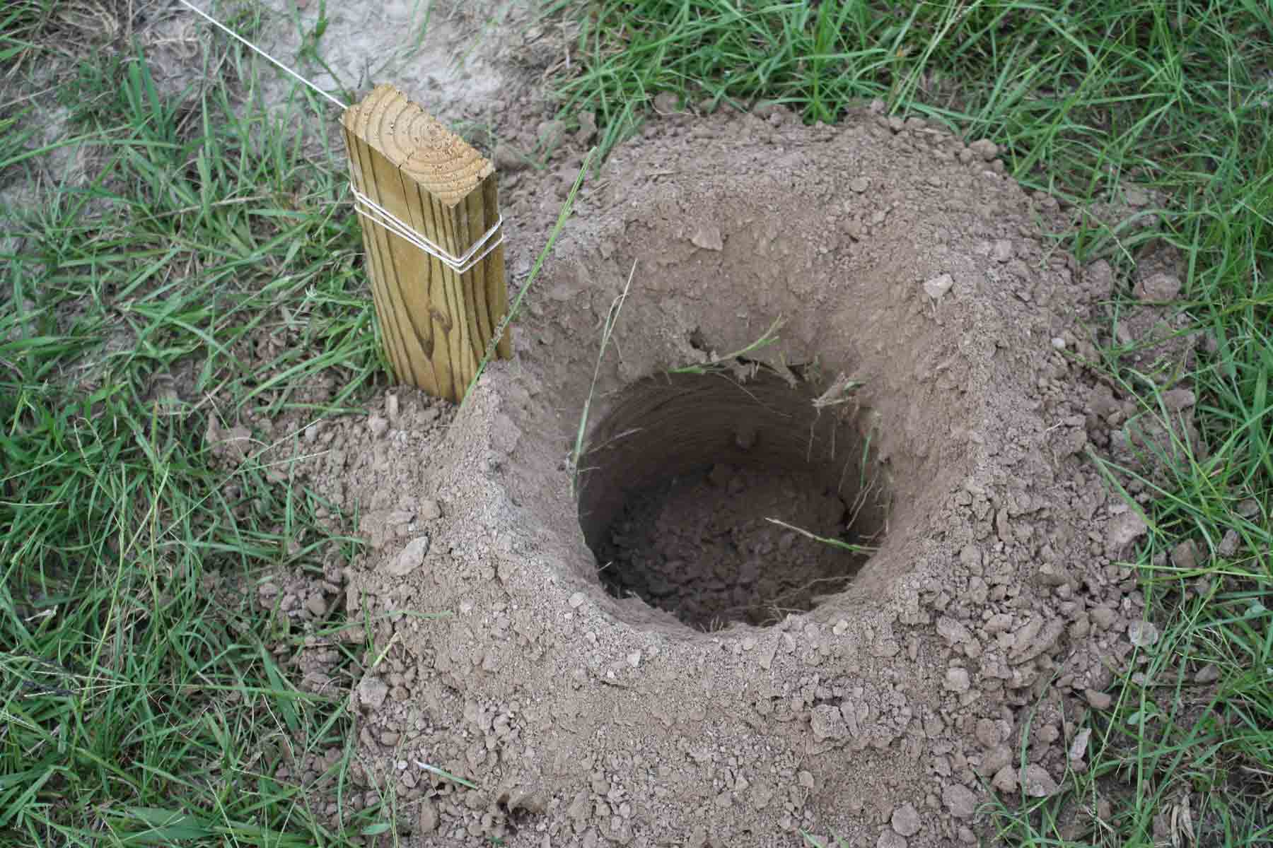 Find a post hole digging service near you