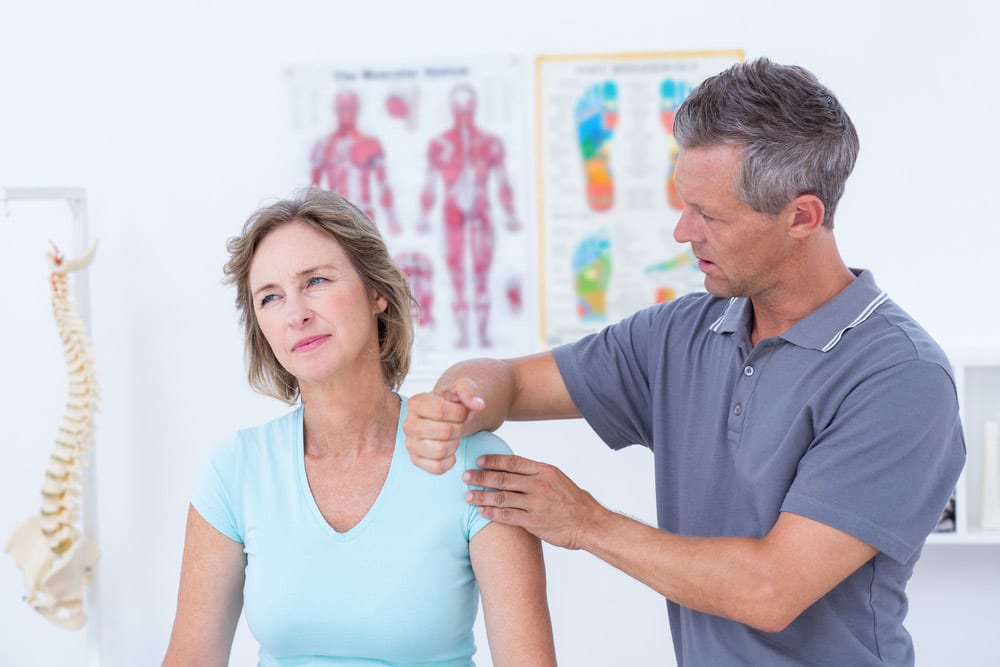The 10 Best Chiropractors Near Me (with Prices & Reviews)