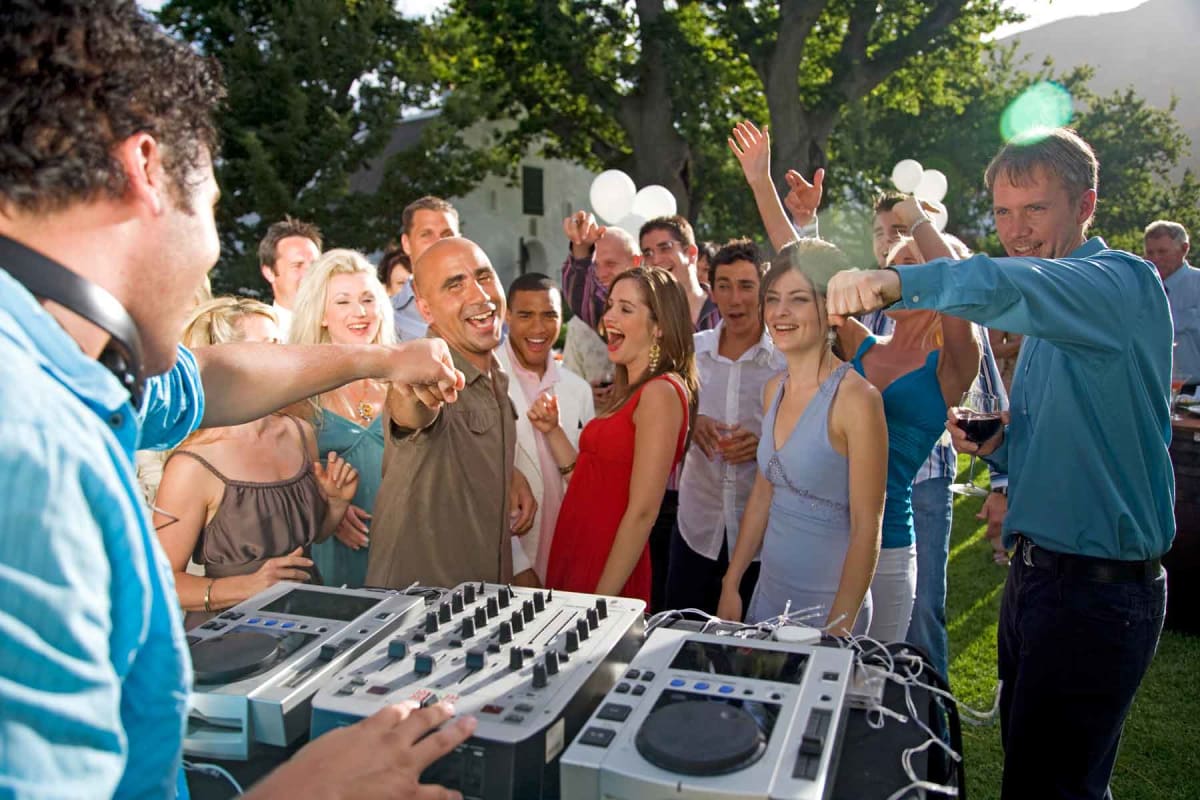 Find a dj for party near you