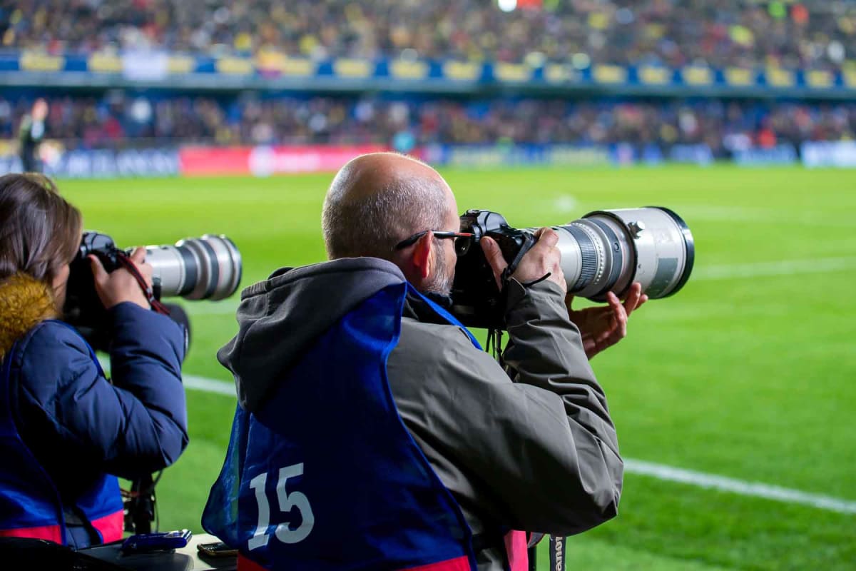 Find a sports photographer near you