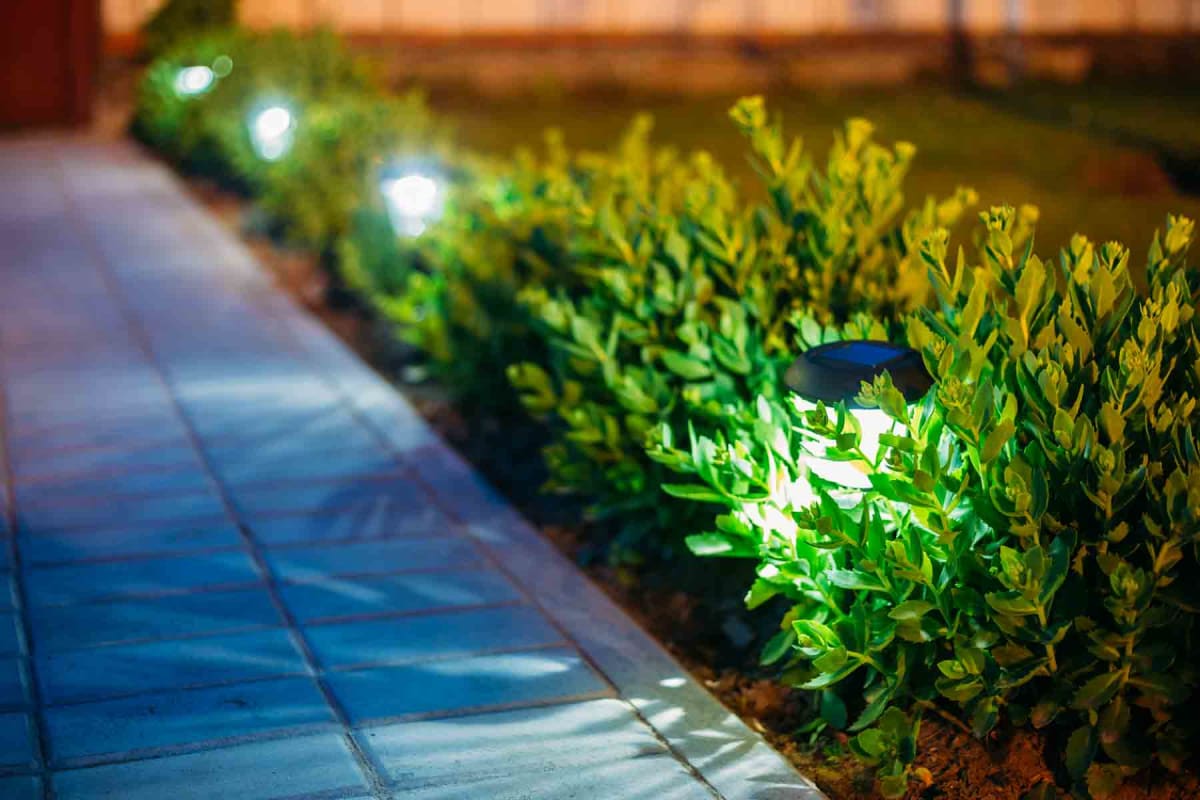 Find a outdoor lighting companies near you
