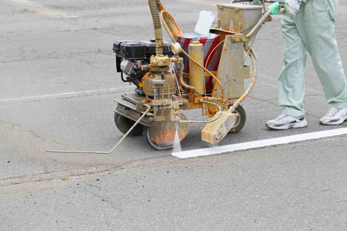 Find a parking lot striping contractor near you