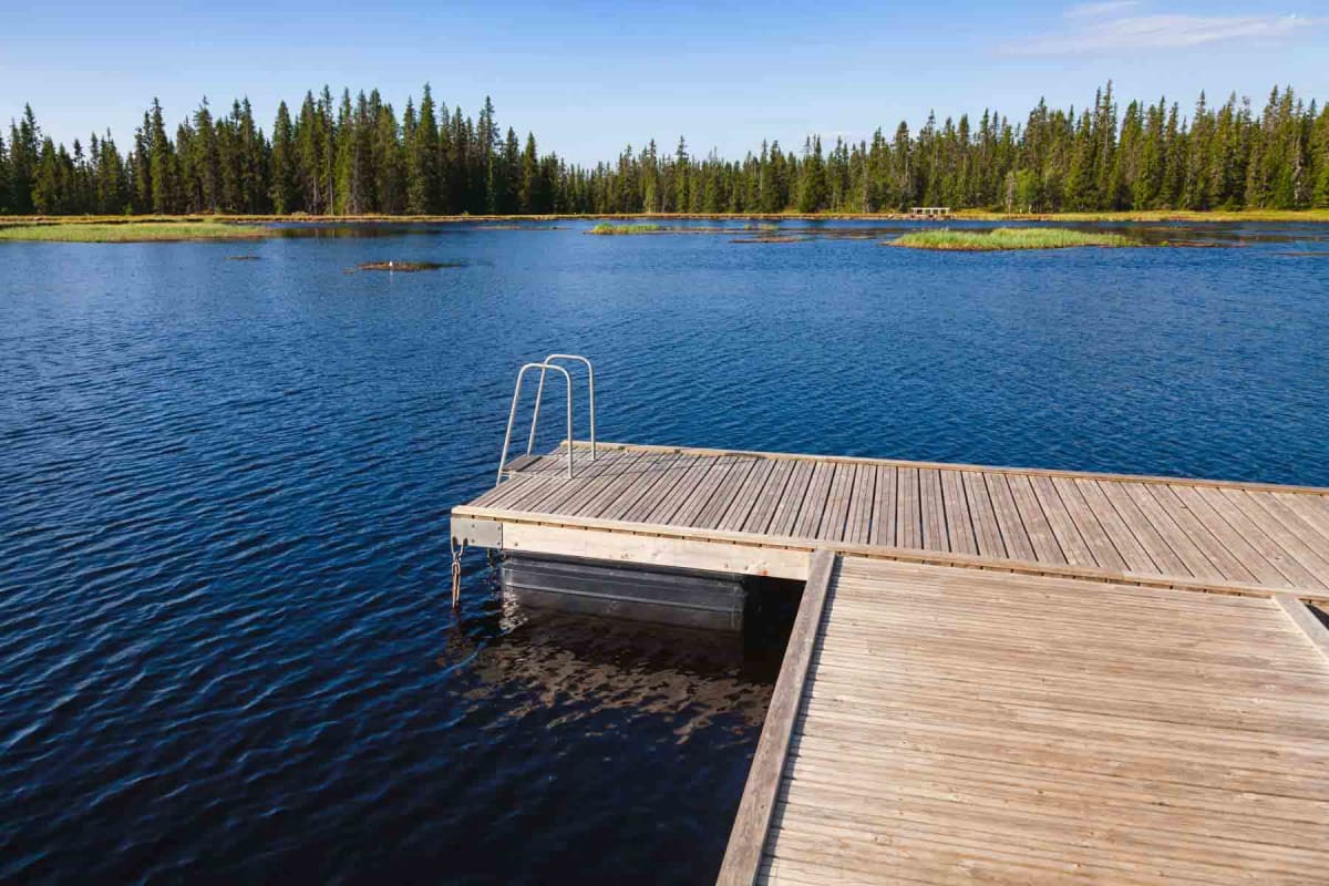 Find a dock builder near you