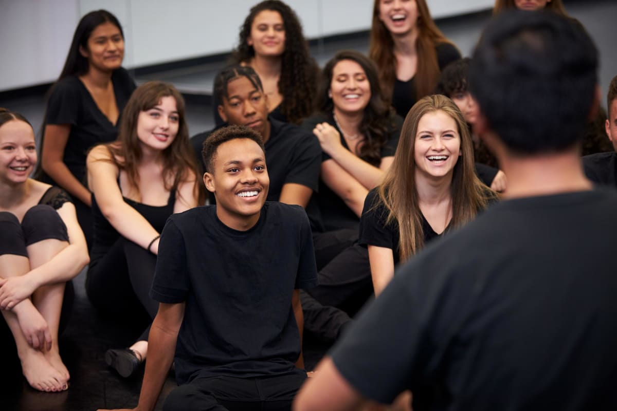 Find a performing arts class near you
