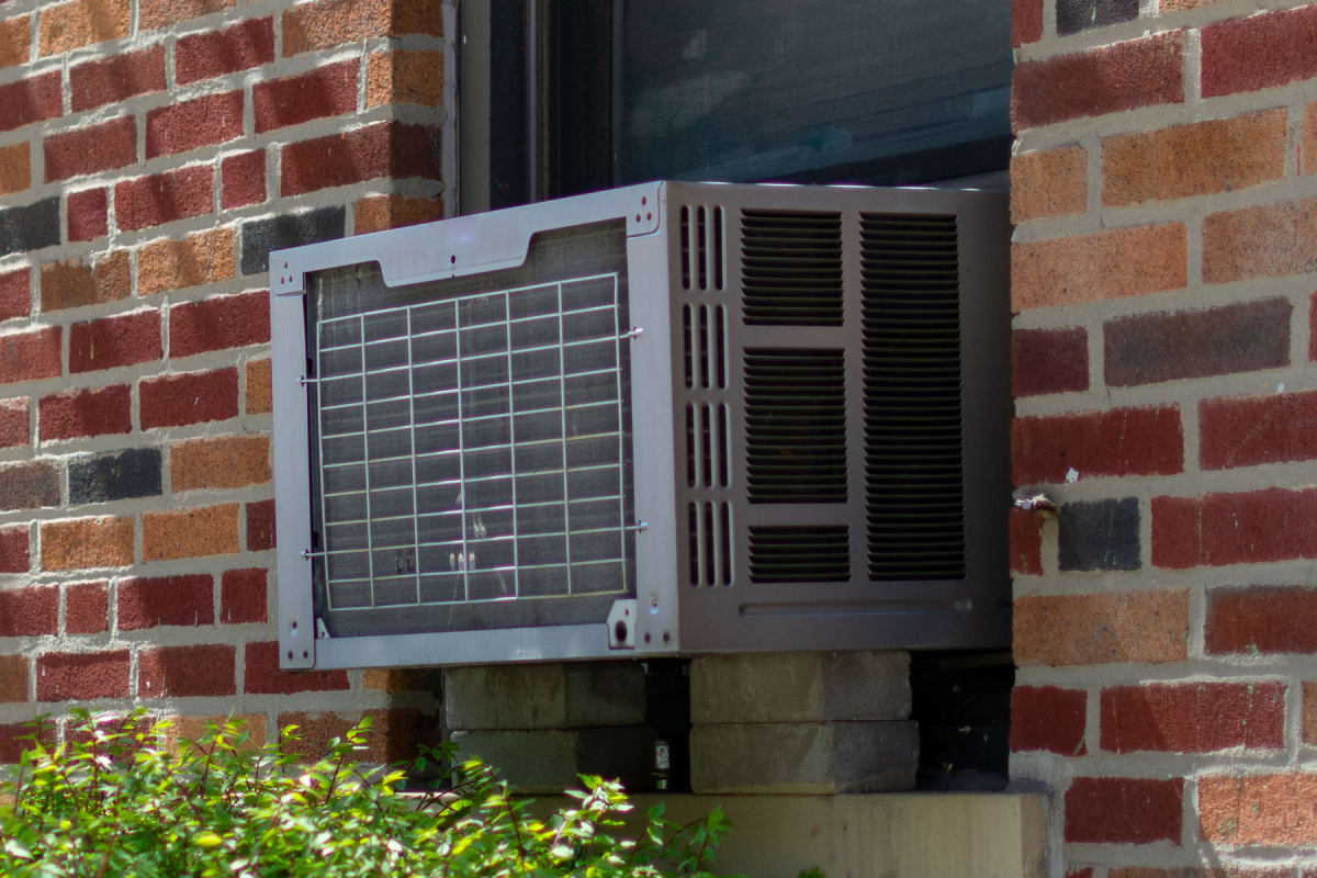 How much does a window AC unit cost to install?