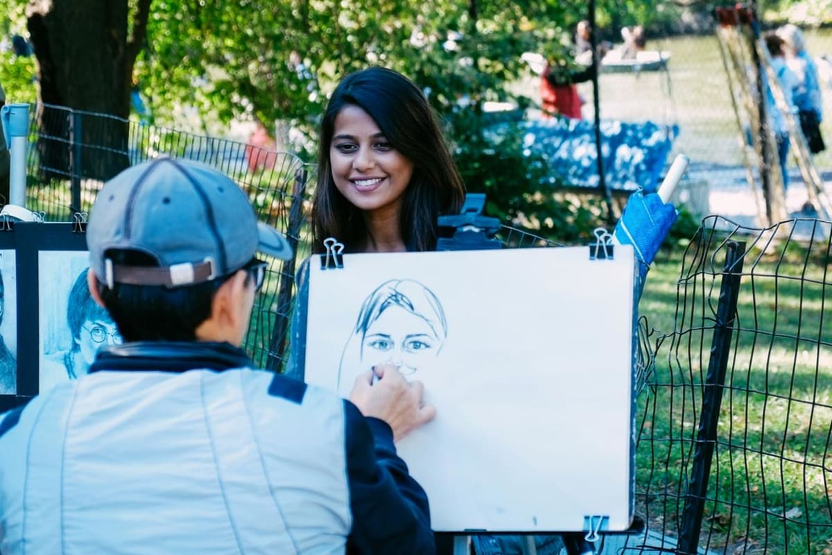 How much does a caricature artist cost to hire?