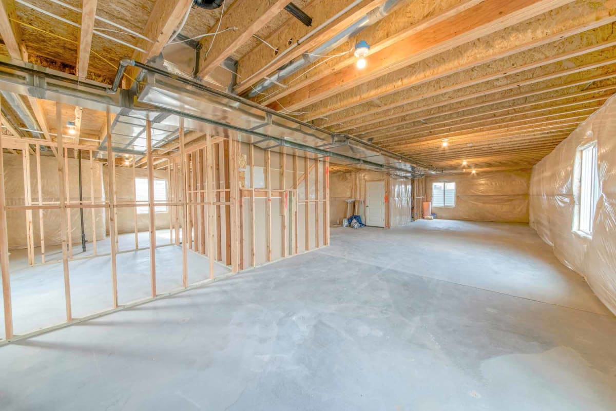 How much does it cost to frame a basement?