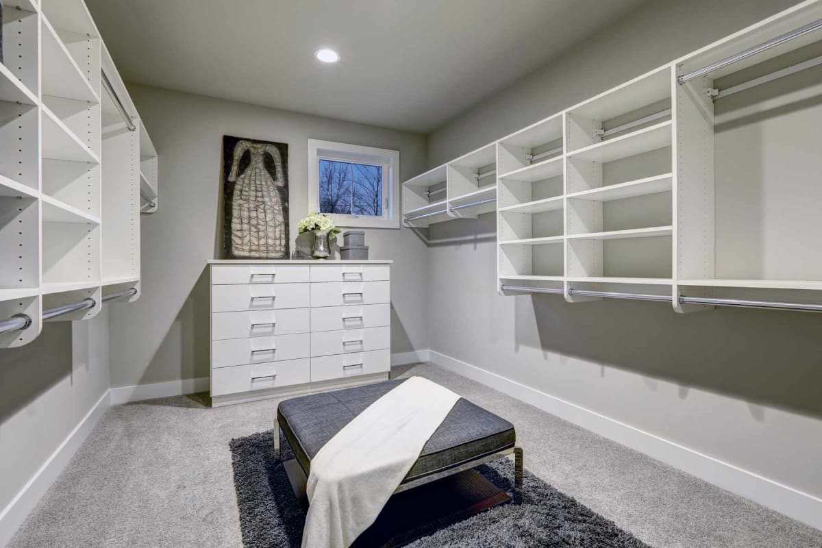 How much does a closet remodel cost? 