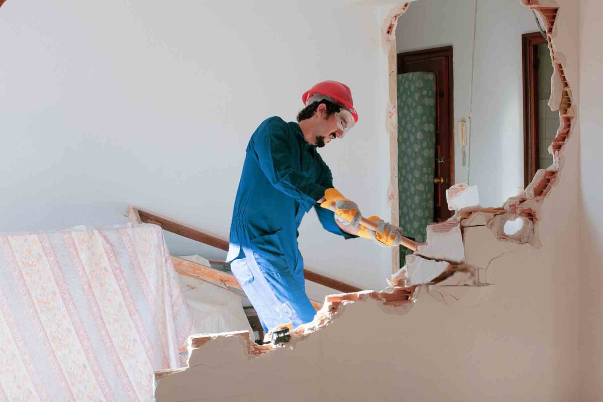 How much does interior demolition cost?