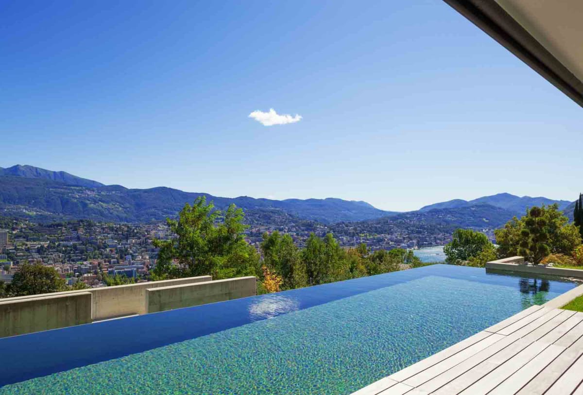 Infinity Edge Pools Offer Spectacular Views