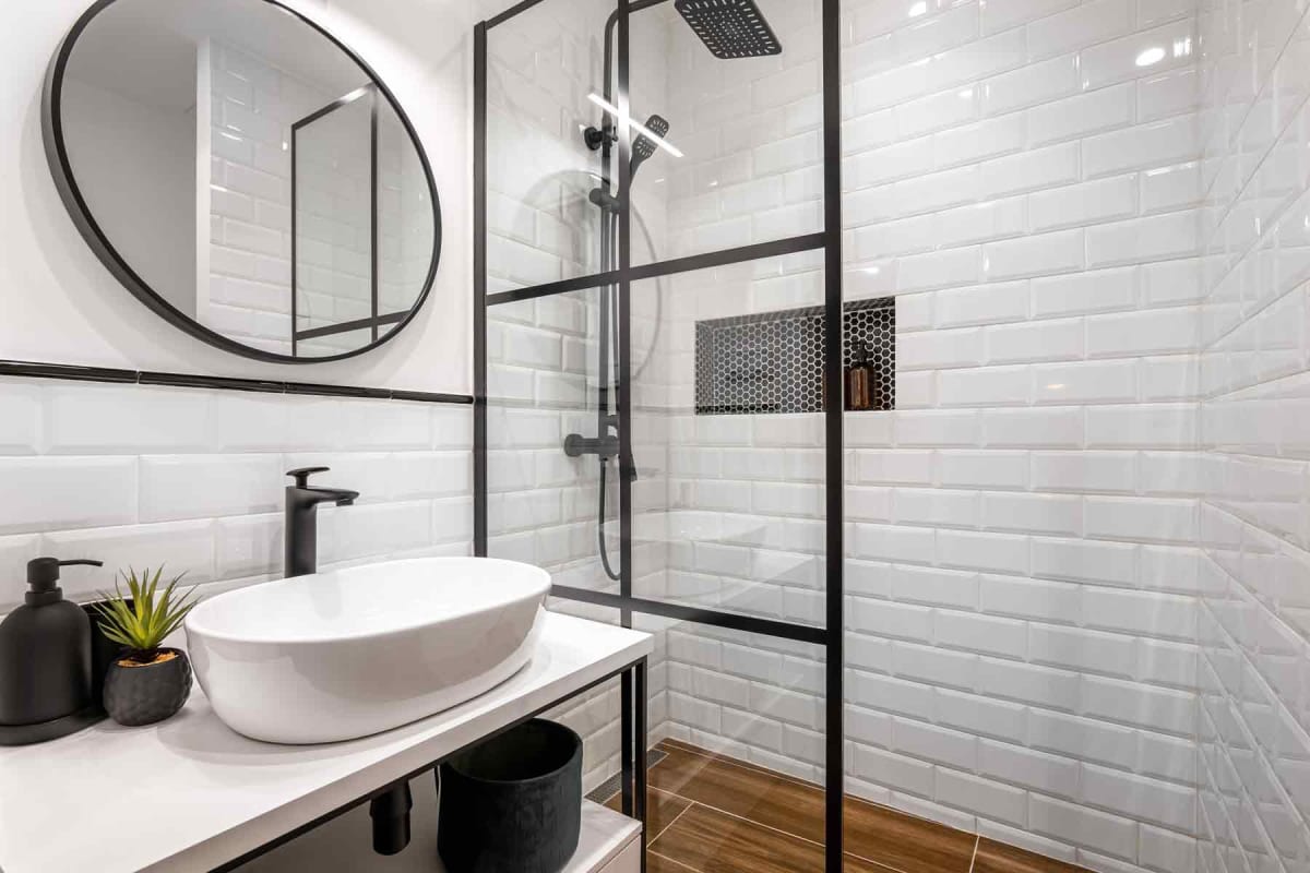 How much does it cost to tile a bathroom?