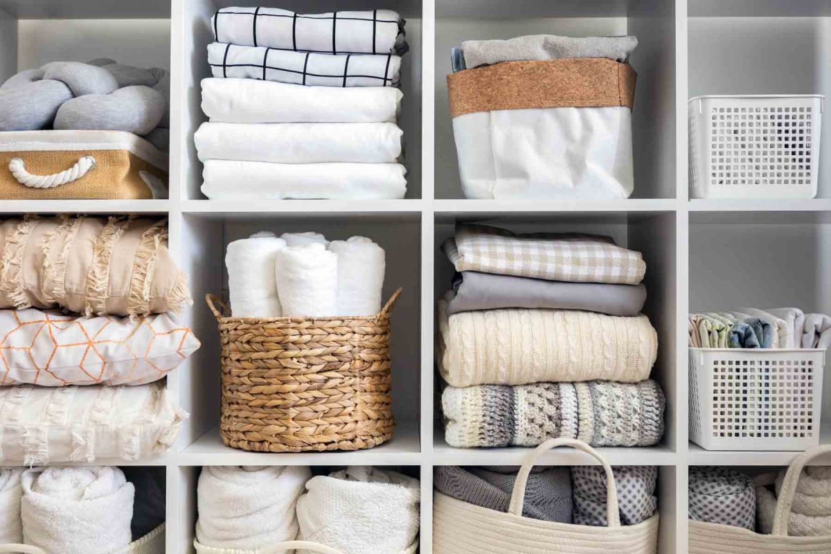 How much does a professional organizer cost?