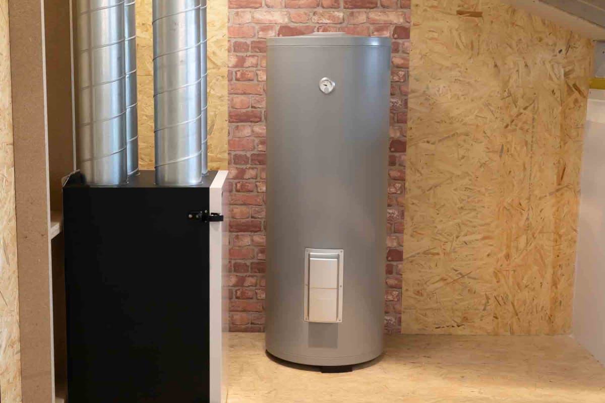 How much does it cost to replace a 40-gallon water heater?