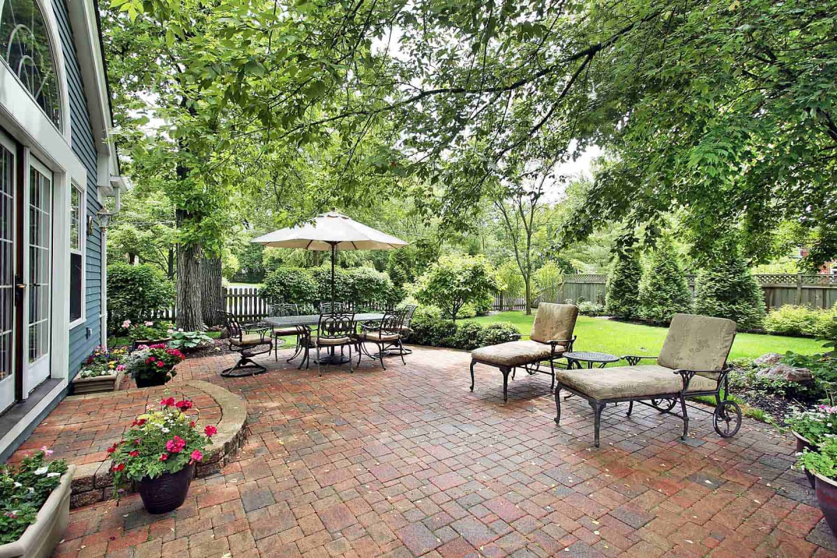 How much does a brick patio cost?