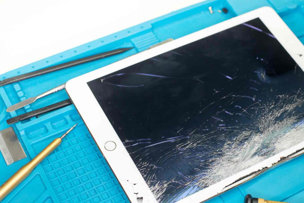 How much does iPad screen repair or replacement cost?