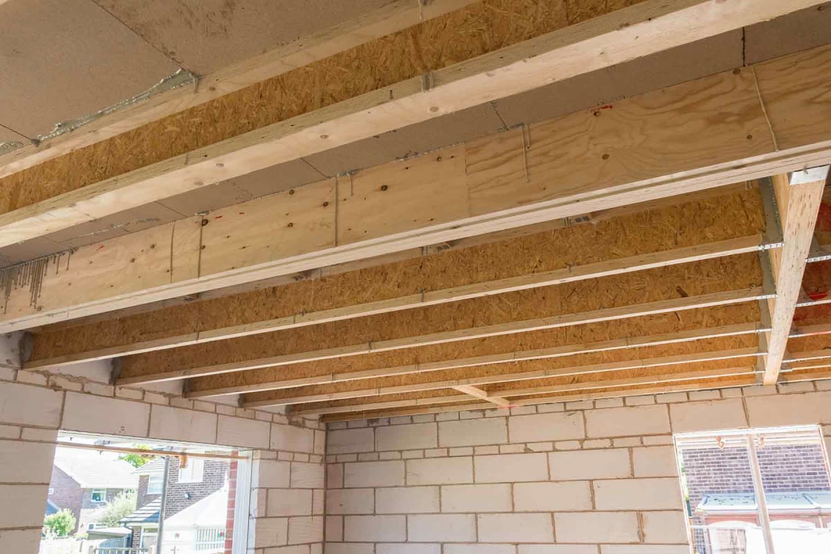 How much does it cost to replace floor joists?