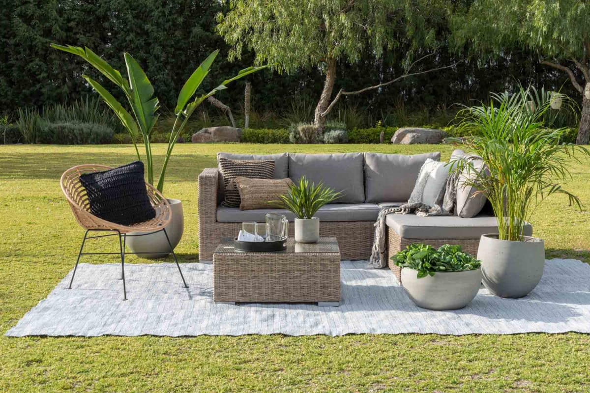 15 Cheap Backyard Ideas to Transform Your Outdoor Space