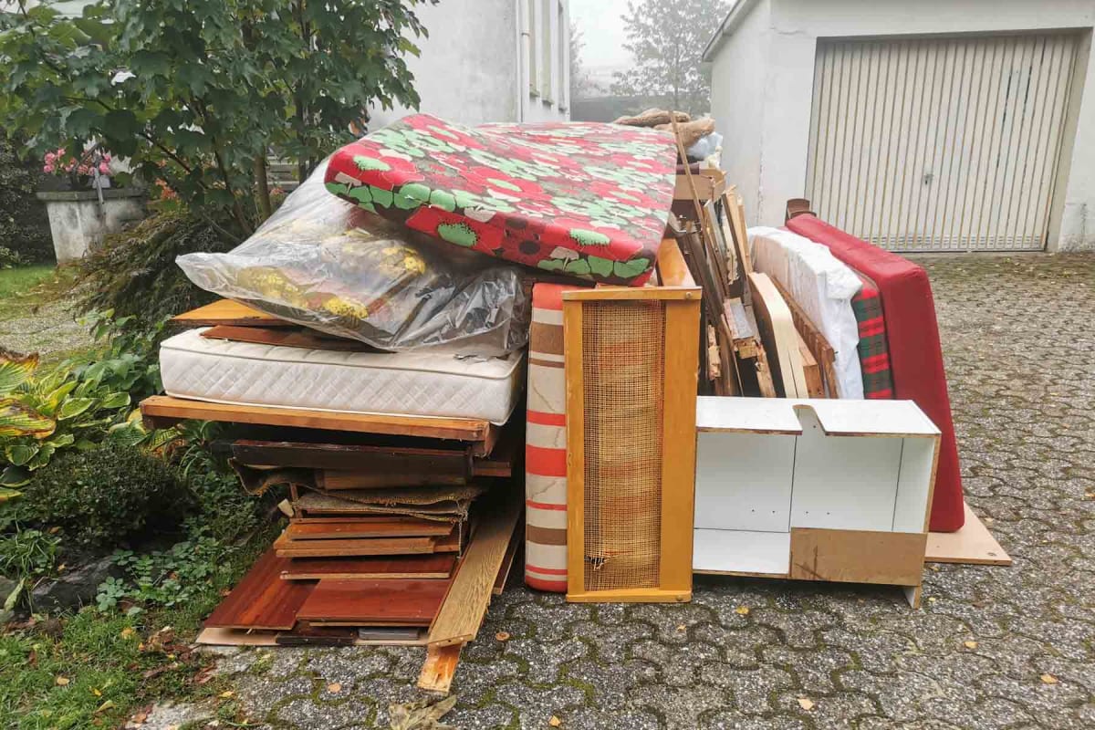 How to Start a Junk Removal Business in 9 Steps