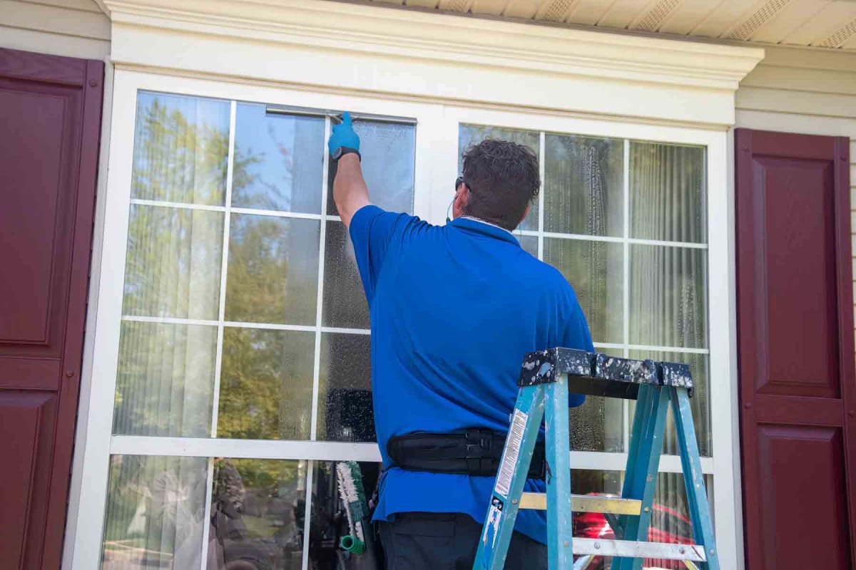 How to Start a Window Cleaning Business in 7 Simple Steps