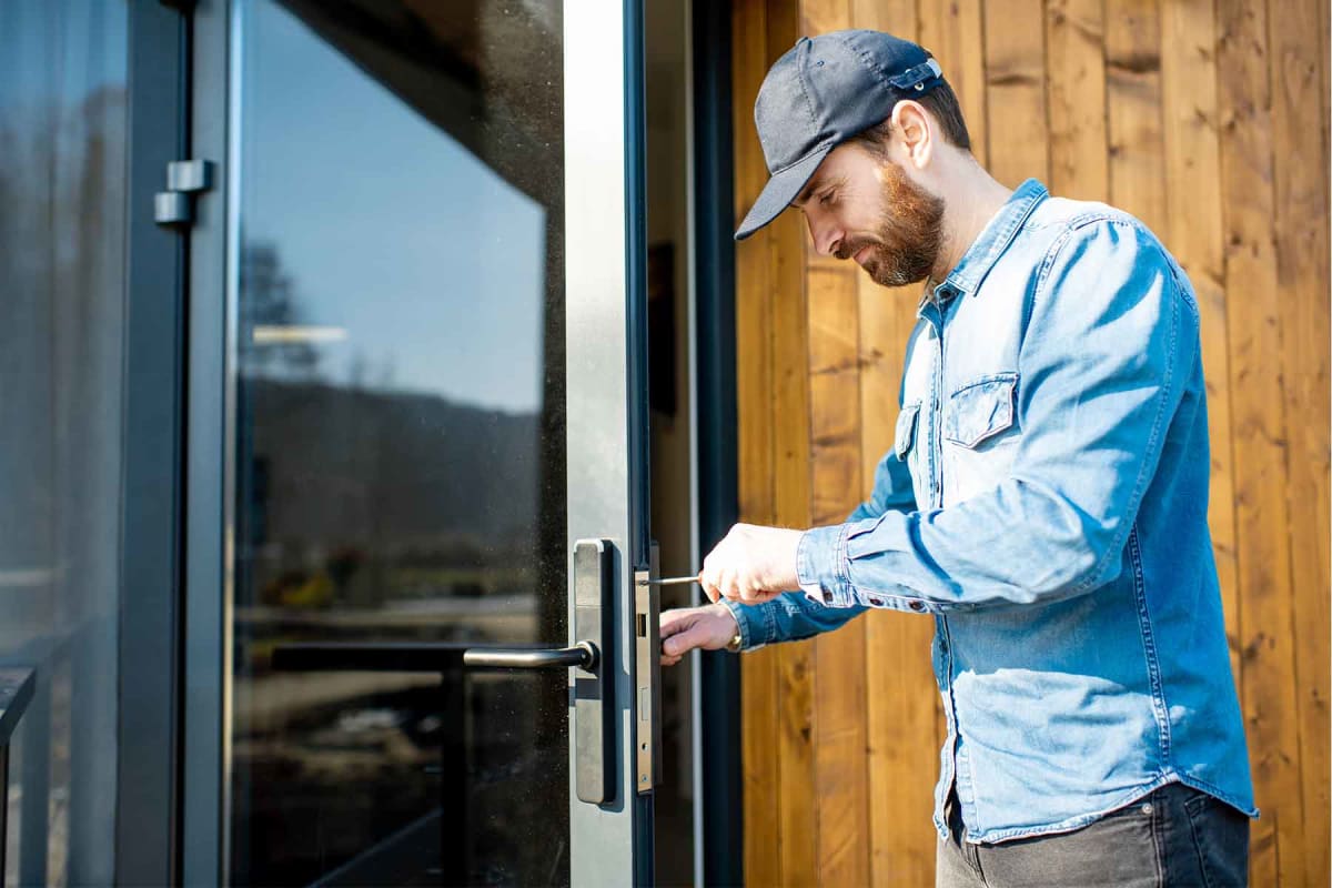 How to Become a Locksmith: A Complete Guide