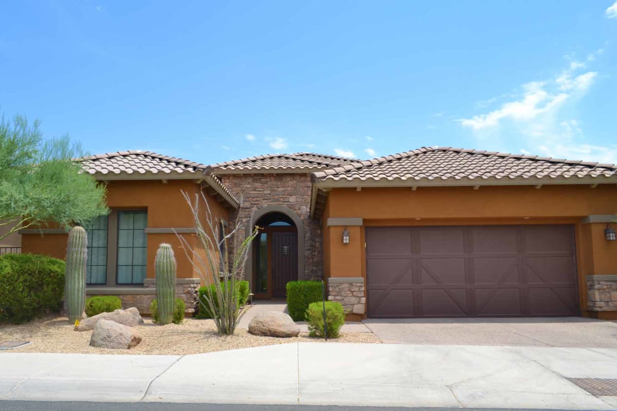 How much does it cost to build a house in Arizona?