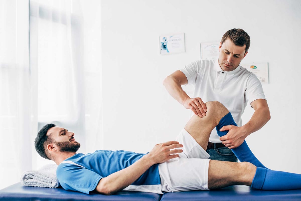 How To Become a Sports Massage Therapist: A Step-by-Step Guide