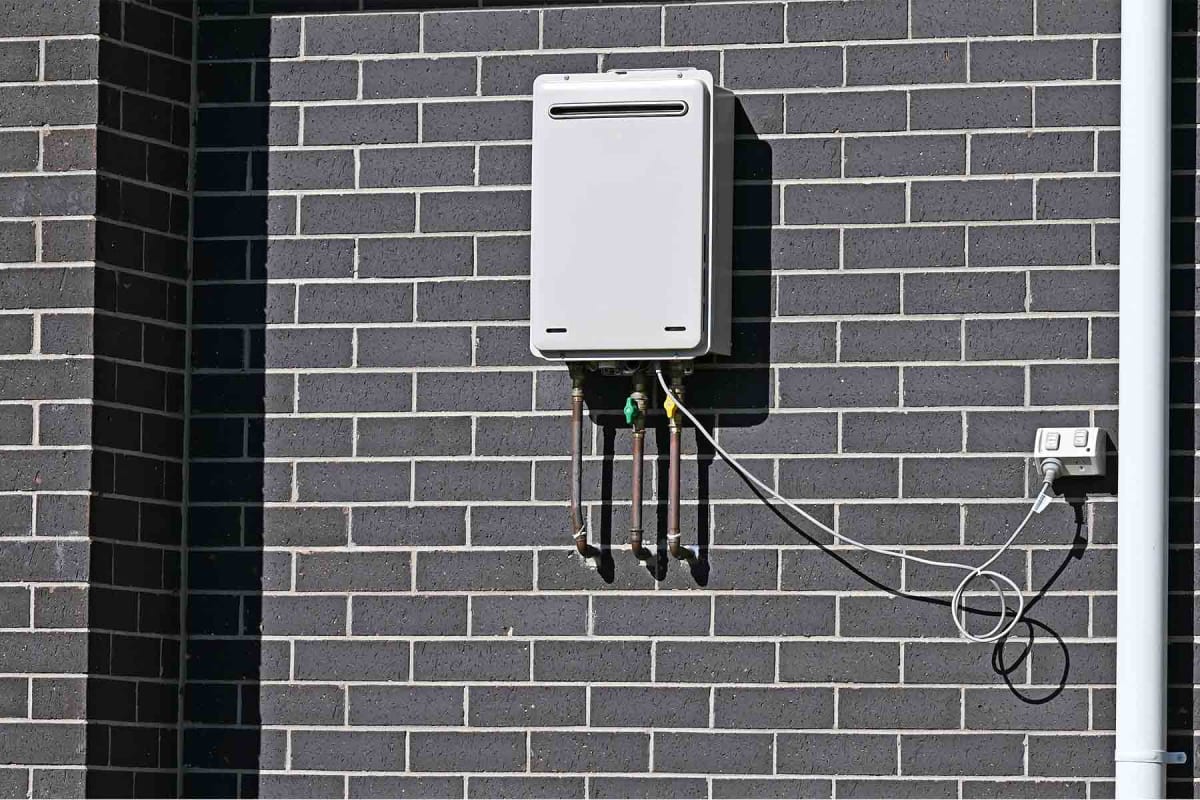 How much does tankless water heater maintenance cost?