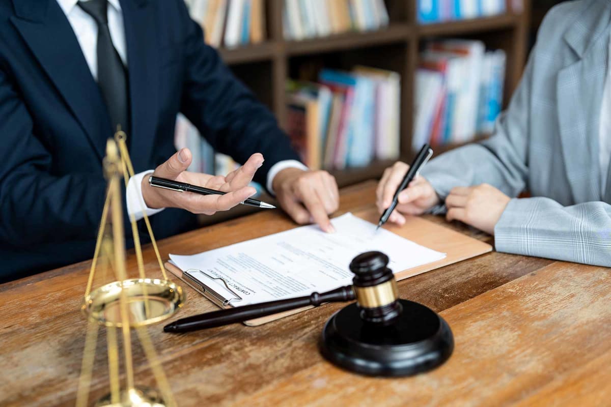 How much does a small business lawyer cost?