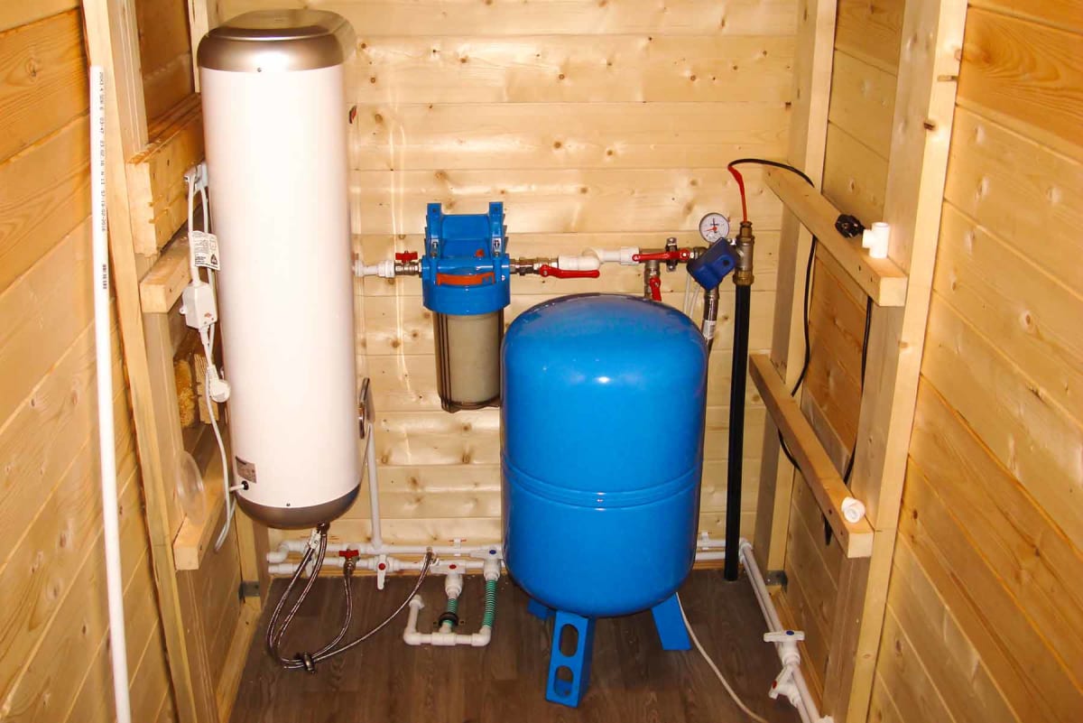 How much does it cost to replace a well pressure tank?