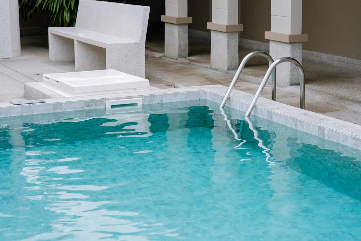 How much does pool leak repair cost?