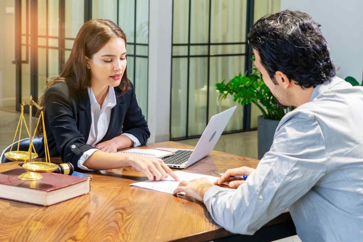 How much does it cost to sue someone?