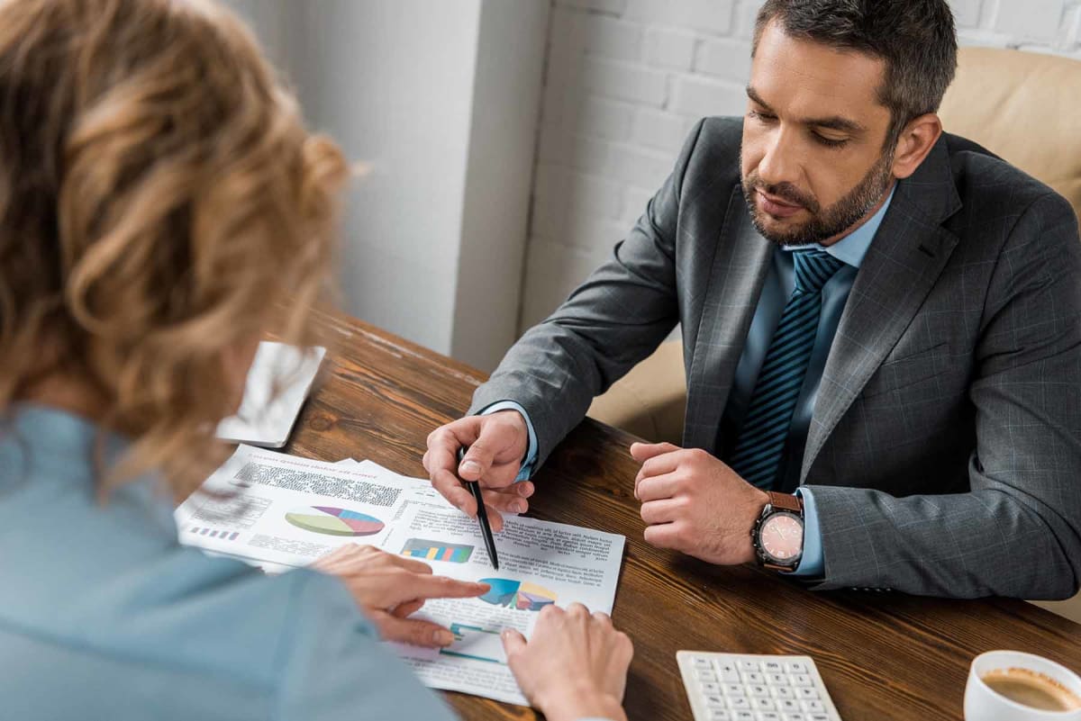 Consulting Fees: How Much to Charge for Consulting