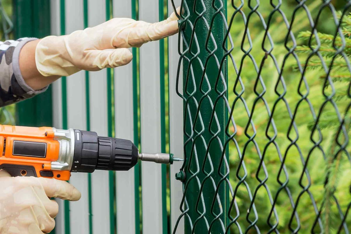 How Much Does Chain Link Fence Repair Cost? (2026)