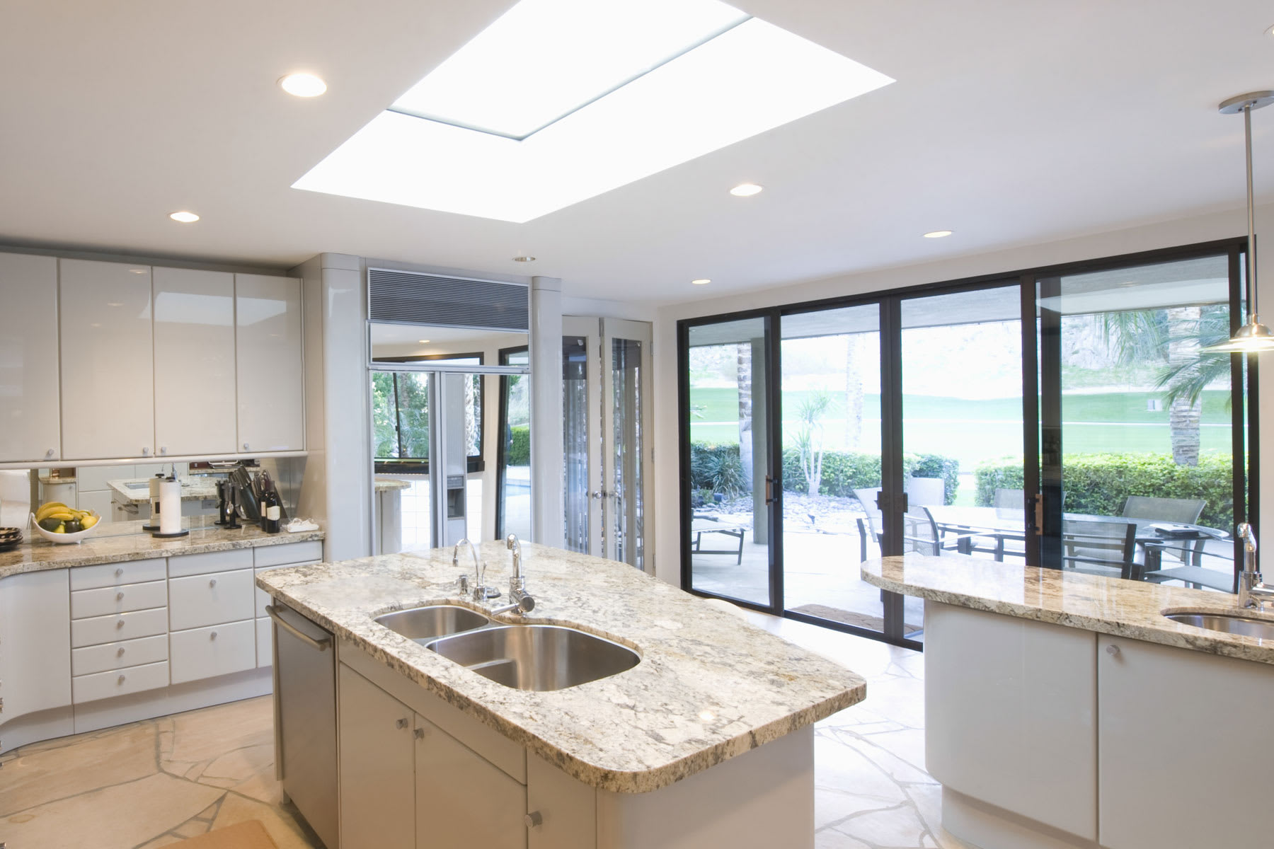 How much does a skylight cost to install?