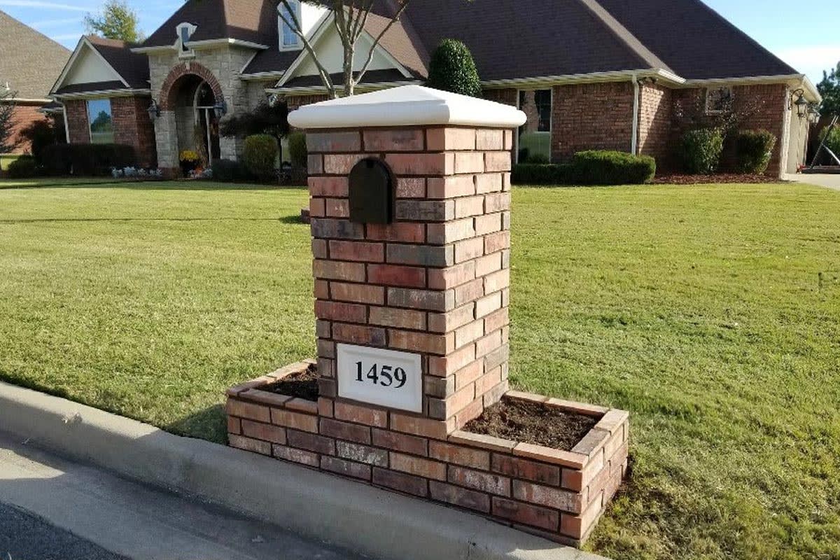 How much does a brick mailbox cost?