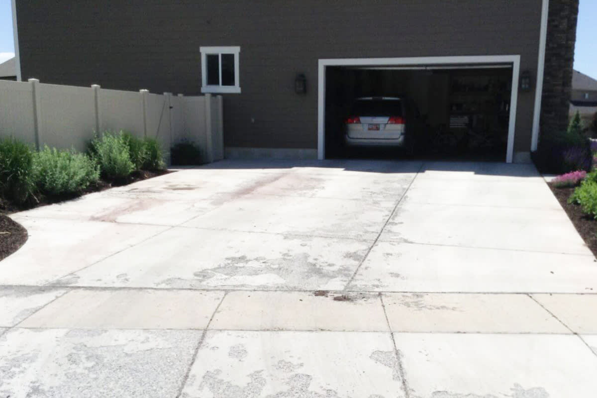 2023 Driveway Repair Costs — Fix Concrete, Cracks, Gravel, Asphalt